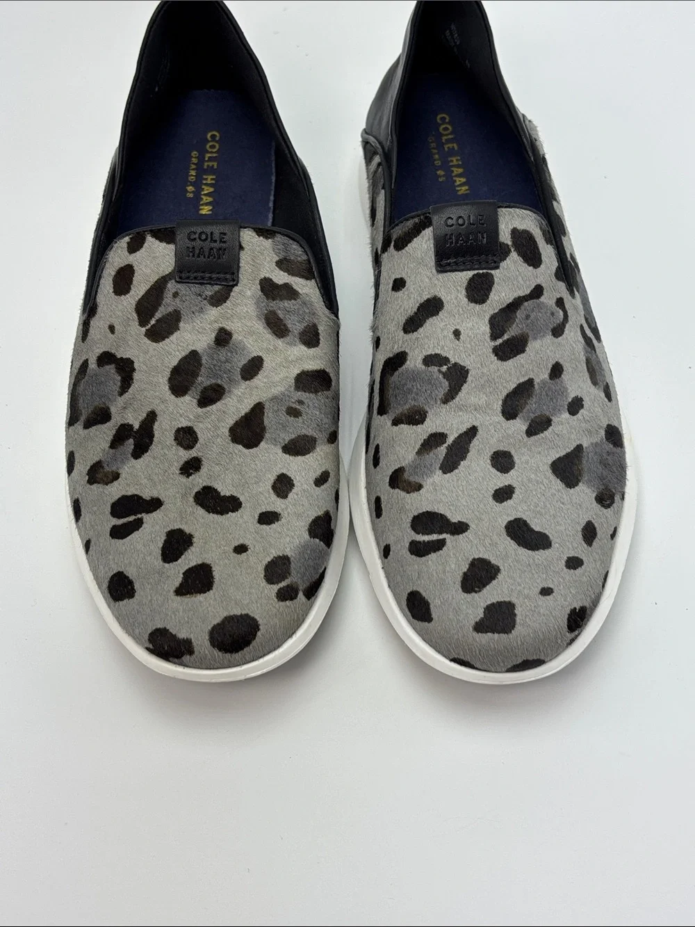 Cole Haan Grand Horizon Grey Leopard Print Calf Hair Slip On Shoes - size 8